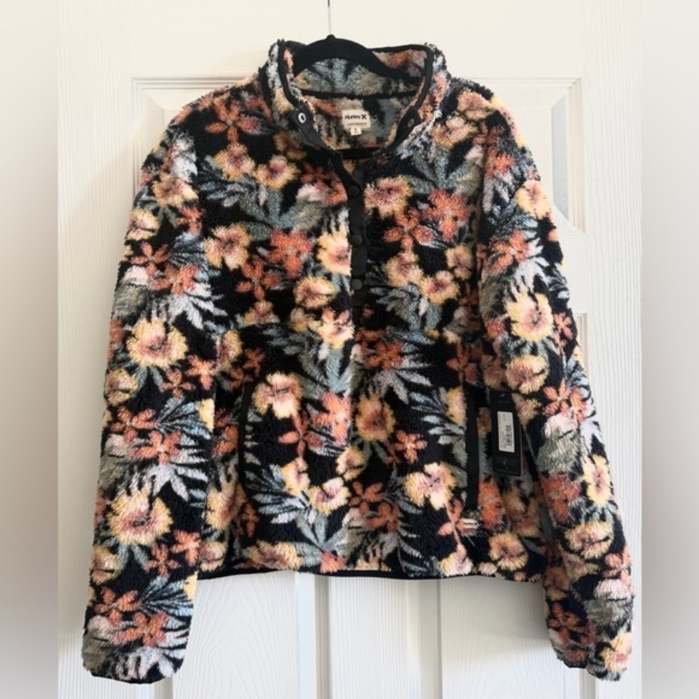 NWT Hurley Women’s Black Floral Multi color Teddy Jacket